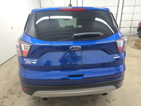 Used 2017 Ford Escape SE image 10