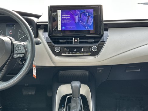 Certified 2024 Toyota Corolla LE image 29