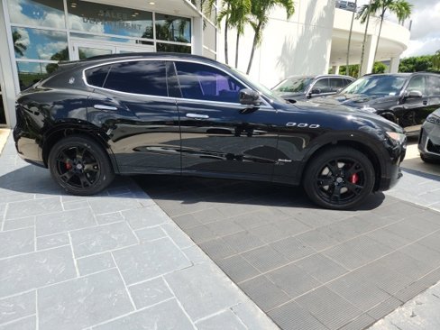 Used 2018 Maserati Levante S GranSport image 8