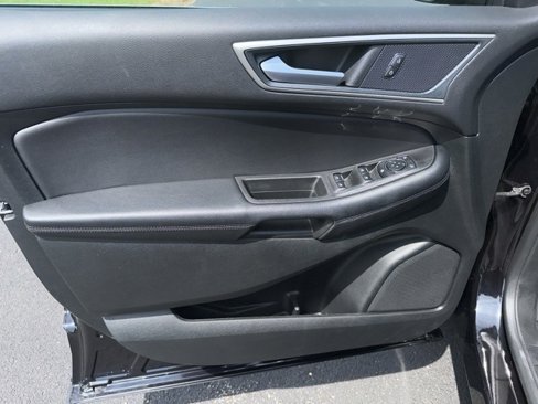 Used 2024 Ford Edge SEL w/ Convenience Package image 11