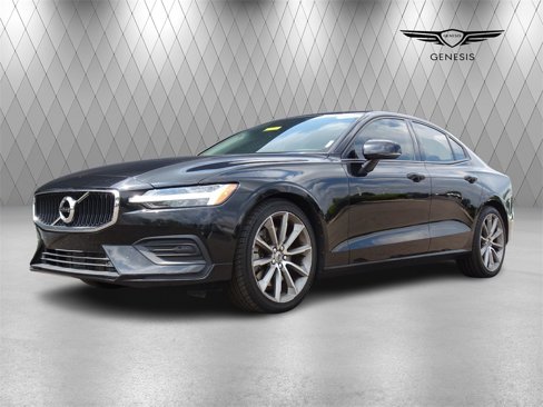 Used 2019 Volvo S60 T6 Momentum w/ Multimedia Package image 1