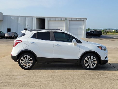 Used 2018 Buick Encore Preferred image 6