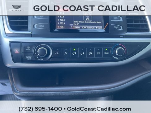 Used 2019 Toyota Highlander LE image 20