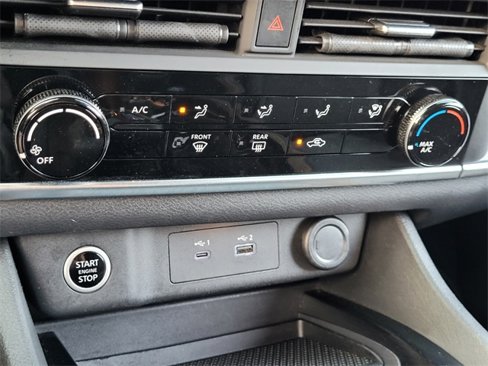 Used 2021 Nissan Rogue S image 19