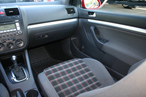 Used 2009 Volkswagen GTI 2-Door image 19