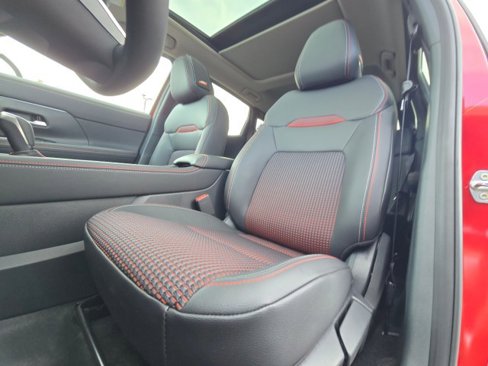 New 2025 Nissan Kicks SR w/ SR Premium Package image 23