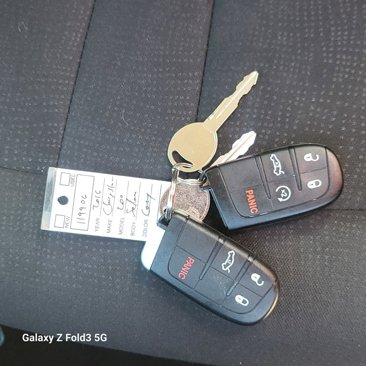 Used 2016 Chrysler 200 Limited image 33