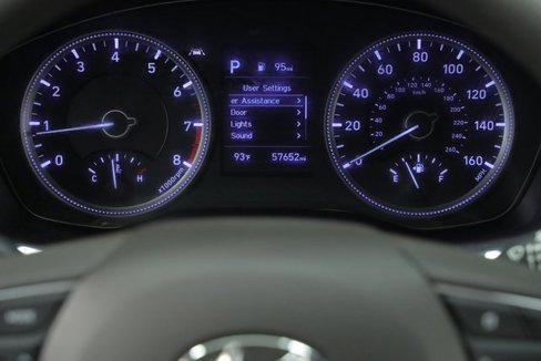 Used 2019 Hyundai Santa Fe SE image 12