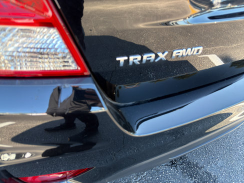 Certified 2022 Chevrolet Trax LS w/ Tint and Cruise Package image 7