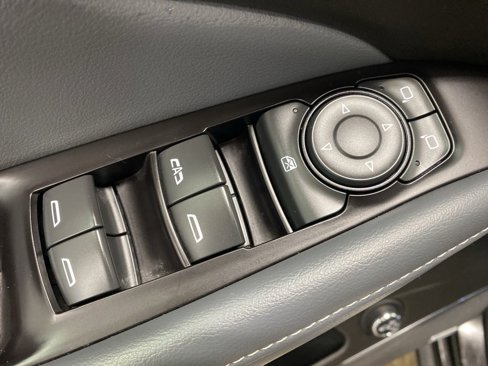Used 2020 Buick Enclave Essence w/ Sport Touring Edition image 40