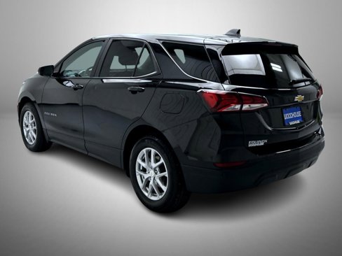 Used 2024 Chevrolet Equinox LS w/ LS Convenience Package image 7