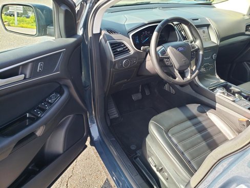 Certified 2019 Ford Edge SEL w/ Equipment Group 201A image 12