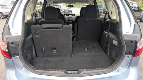 Used 2012 MAZDA MAZDA5 Sport image 36