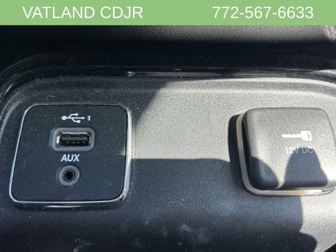 Certified 2021 Jeep Compass Latitude image 24