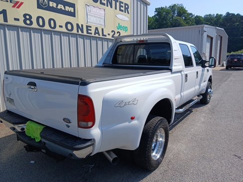 Used 2006 Ford F350 Lariat image 3