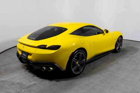 Used 2023 Ferrari Roma image 10