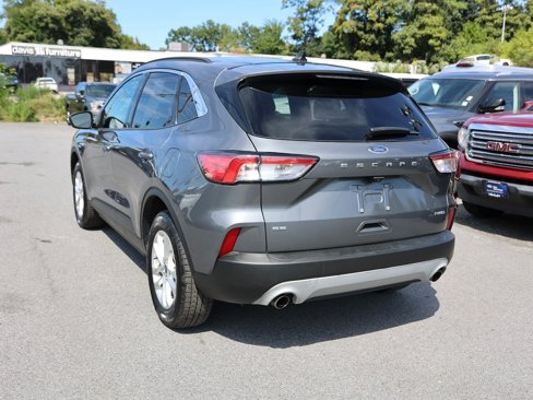 Certified 2022 Ford Escape SE w/ Convenience Package image 2
