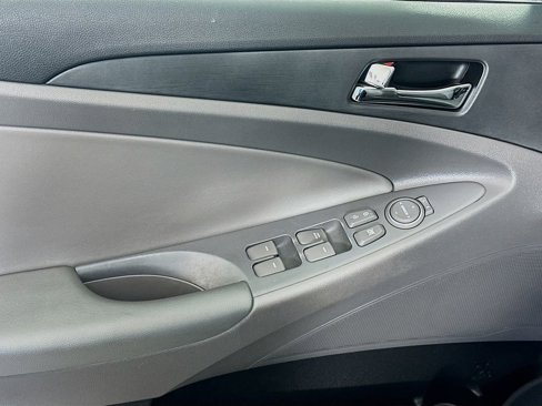 Used 2013 Hyundai Sonata GLS w/ Popular Equipment Pkg image 16