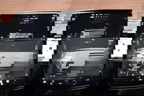 Used 2022 Tesla Model 3 Standard Range image 29