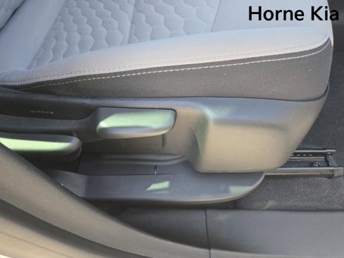 Used 2018 Chevrolet Equinox LS image 12