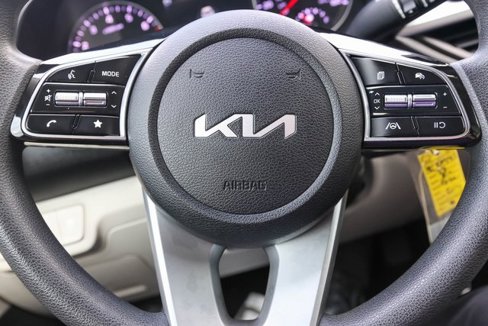 Used 2022 Kia Forte LXS image 24