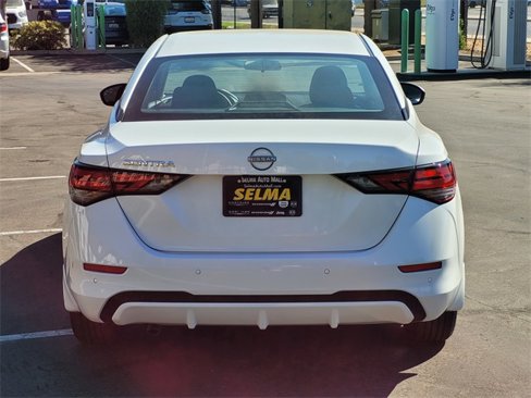 Used 2024 Nissan Sentra S image 6
