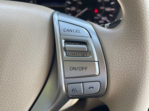 Used 2016 Nissan Altima 2.5 S w/ Power Driver Seat Package image 6