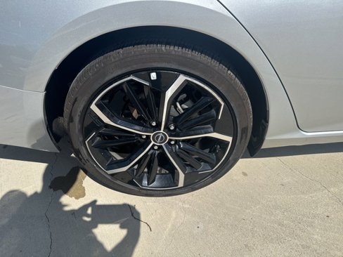 Used 2023 Nissan Altima 2.5 SR image 9
