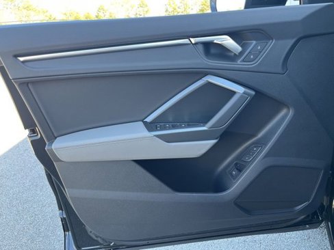 New 2025 Audi Q3 2.0T Premium image 22