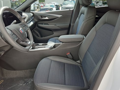 New 2025 Buick Envista Preferred image 16