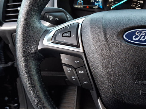 Used 2023 Ford Edge SEL image 18