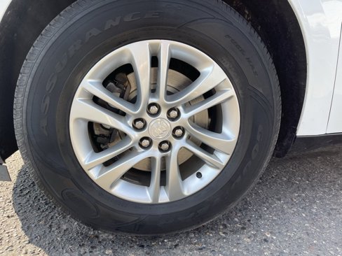 Used 2019 Buick Enclave Essence image 19
