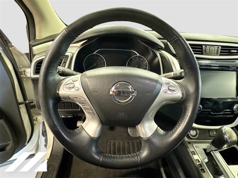 Used 2018 Nissan Murano SV image 9