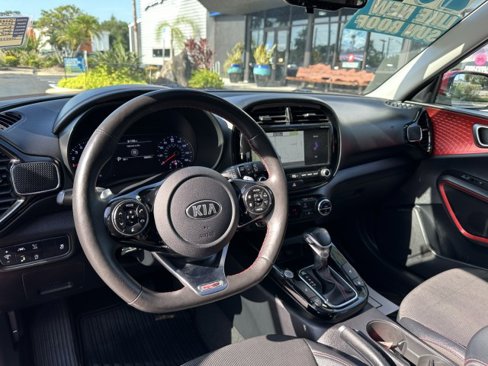 Used 2020 Kia Soul GT-Line Turbo image 17