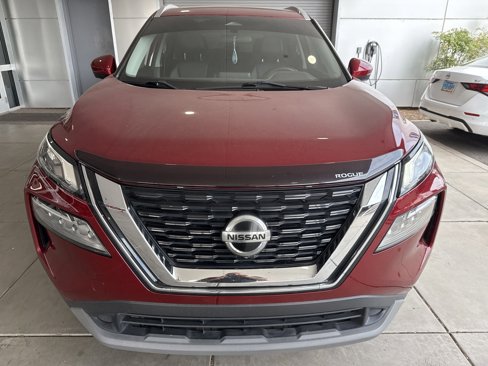 Used 2021 Nissan Rogue SV w/ Premium Package image 2