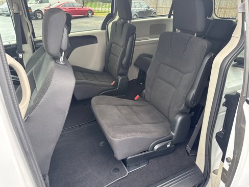 Used 2017 Dodge Grand Caravan SE w/ Power Window Group image 10