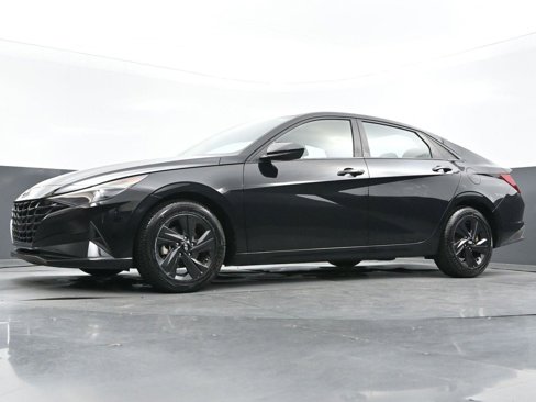 Used 2021 Hyundai Elantra SEL image 39