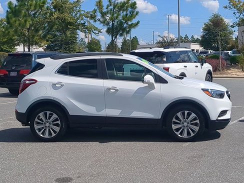 Used 2017 Buick Encore Preferred image 3