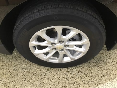 Used 2020 Chevrolet Equinox LT w/ Driver Convenience Package image 23