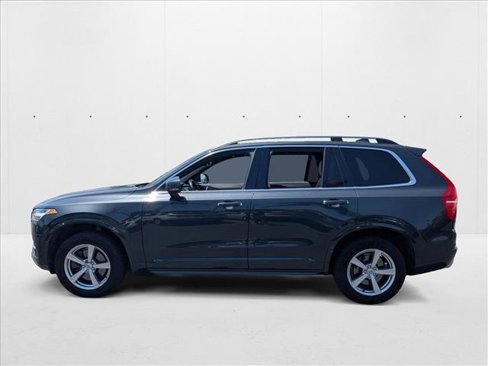 Used 2017 Volvo XC90 T5 Momentum w/ Momentum Plus Package image 8