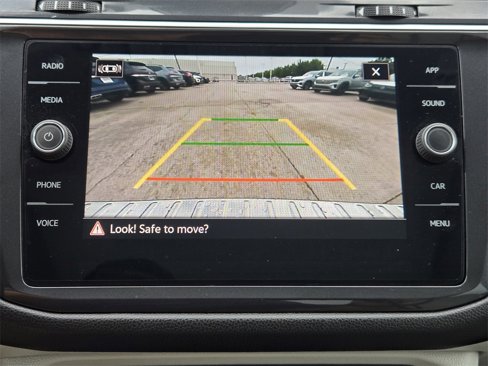 Used 2024 Volkswagen Tiguan SE image 20