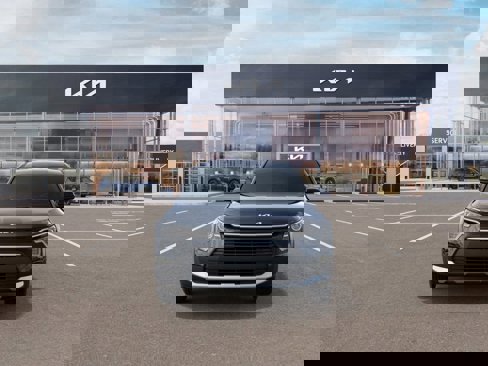 New 2025 Kia Niro LX image 2