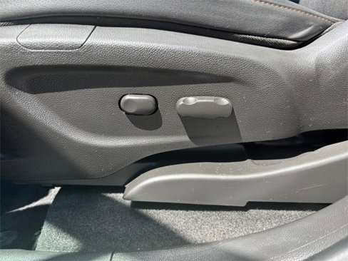 Used 2017 Chevrolet Trax LT w/ LT Convenience Package image 16
