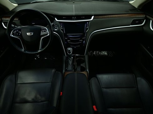 Used 2018 Cadillac XTS Luxury image 4