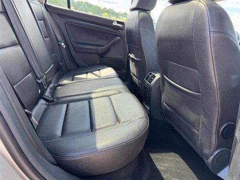 Used 2013 Volkswagen Jetta TDI image 29