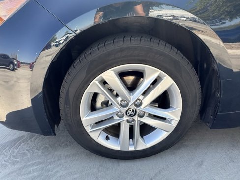 Used 2021 Toyota Corolla SE w/ Carpet Mat Package (TMS) image 33