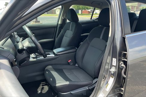 Used 2021 Nissan Sentra SV image 7