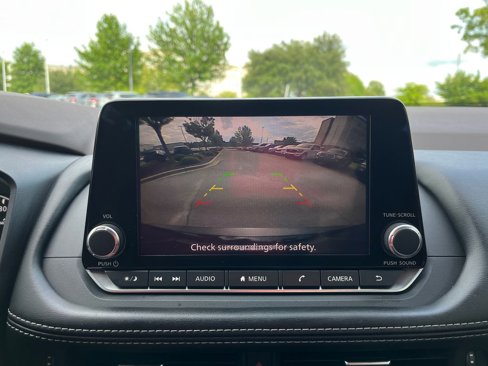 Used 2022 Nissan Rogue S image 21