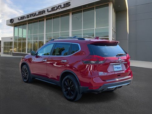 Used 2017 Nissan Rogue SV w/ Midnight Edition Package image 5