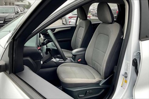 Used 2022 Ford Escape SE image 19